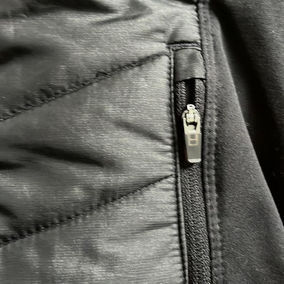 Warm sports black jacket - Picture 5 of 6